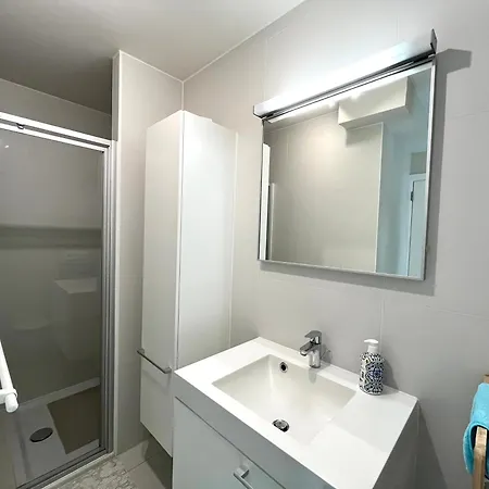 Very Cozy 2 Bedroom In T3 Apartment *